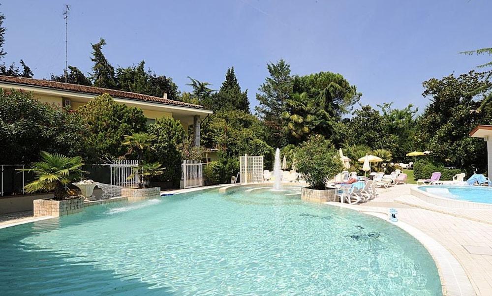 Hotel Terme Patria Abano Terme Exterior foto
